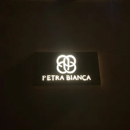 Petra Bianca Bed & Breakfast *