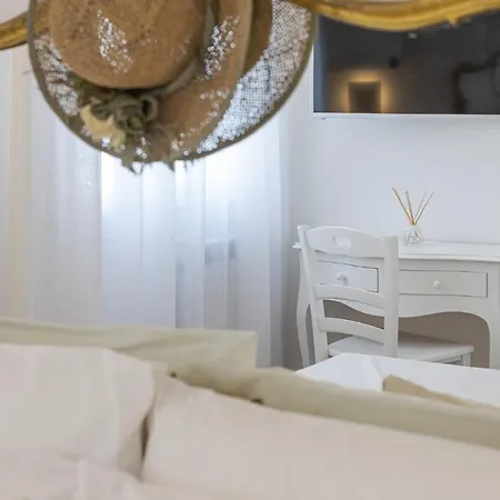 Petra Bianca טורה סן ג'ובאני אוג'נטו