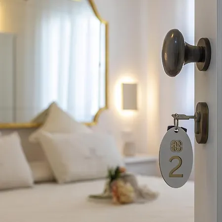 Petra Bianca توري سان جيوفاني أوغينتو