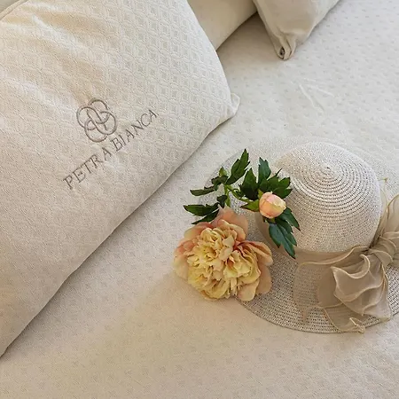 Petra Bianca فندق مبيت وإفطار توري سان جيوفاني أوغينتو