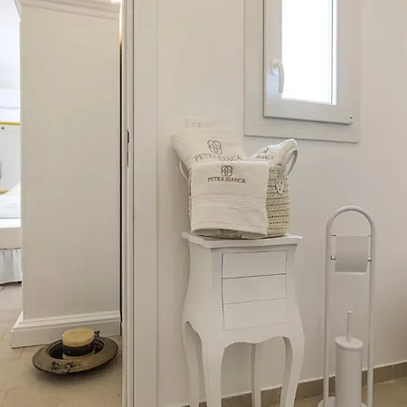 فندق مبيت وإفطار Petra Bianca توري سان جيوفاني أوغينتو