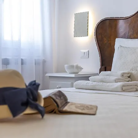 Petra Bianca לינה וארוחת בוקר