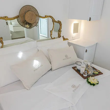 Petra Bianca 4*